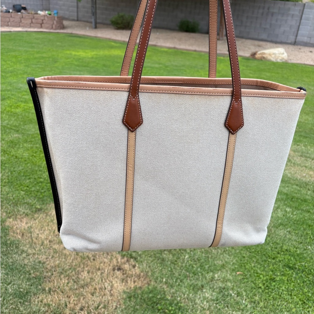 Tory Burch Cream and Brown Women's Tote Bag. Clean! - Picture 2 of 16
